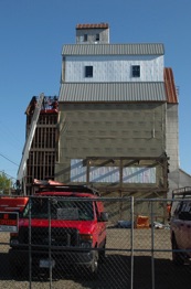 Grain Elevator
Blue Spruce Bldrs
Gutters1